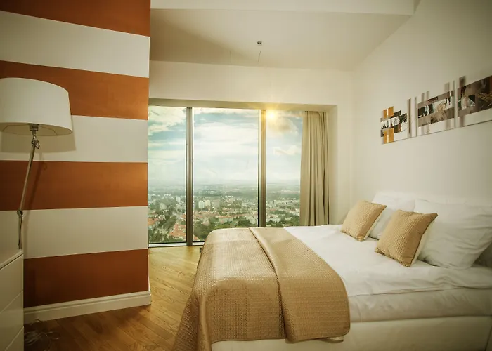 Sky Tower - In The Sky Апартаменты *