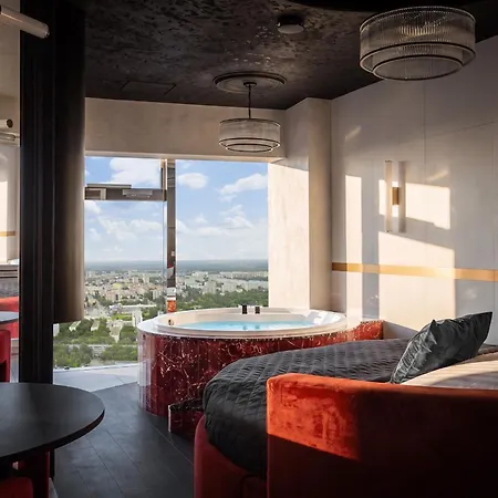 Sky Tower - In The Sky Apartman *