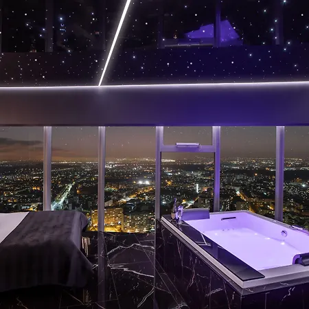 Апартаменти Sky Tower - In The Sky *