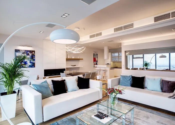 Sky Tower - In The Sky Apartman *