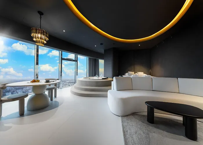 Sky Tower - In The Sky Apartman *